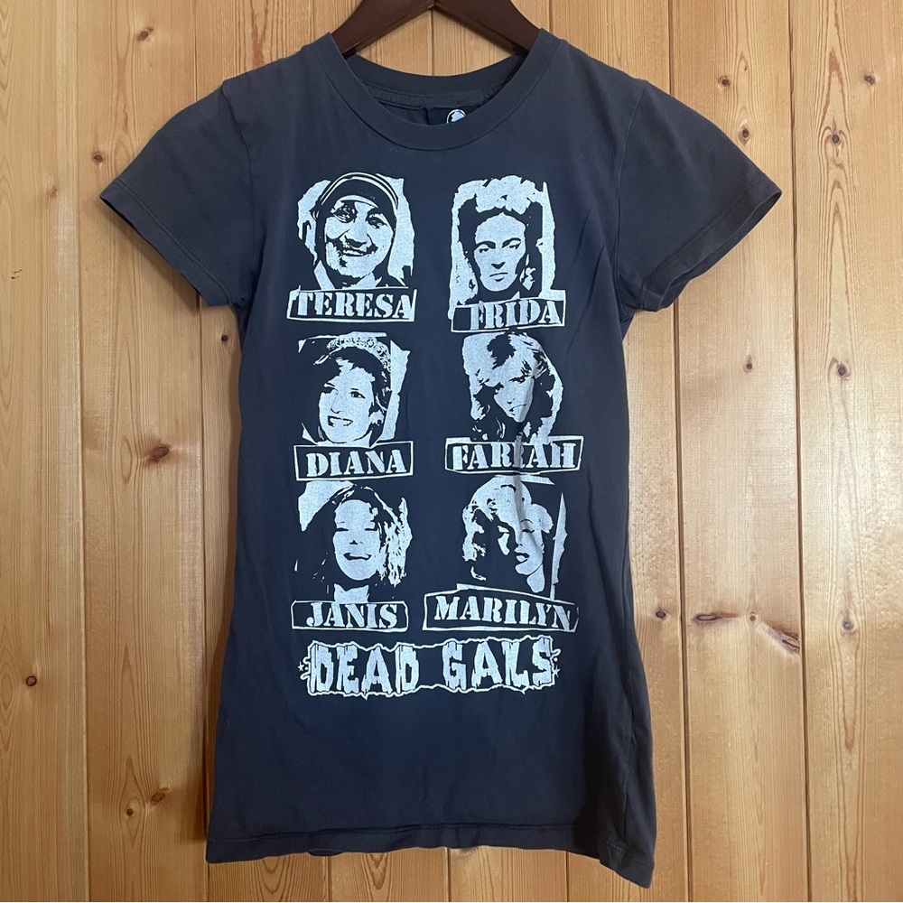 Skull Skates Dead Gals Tee